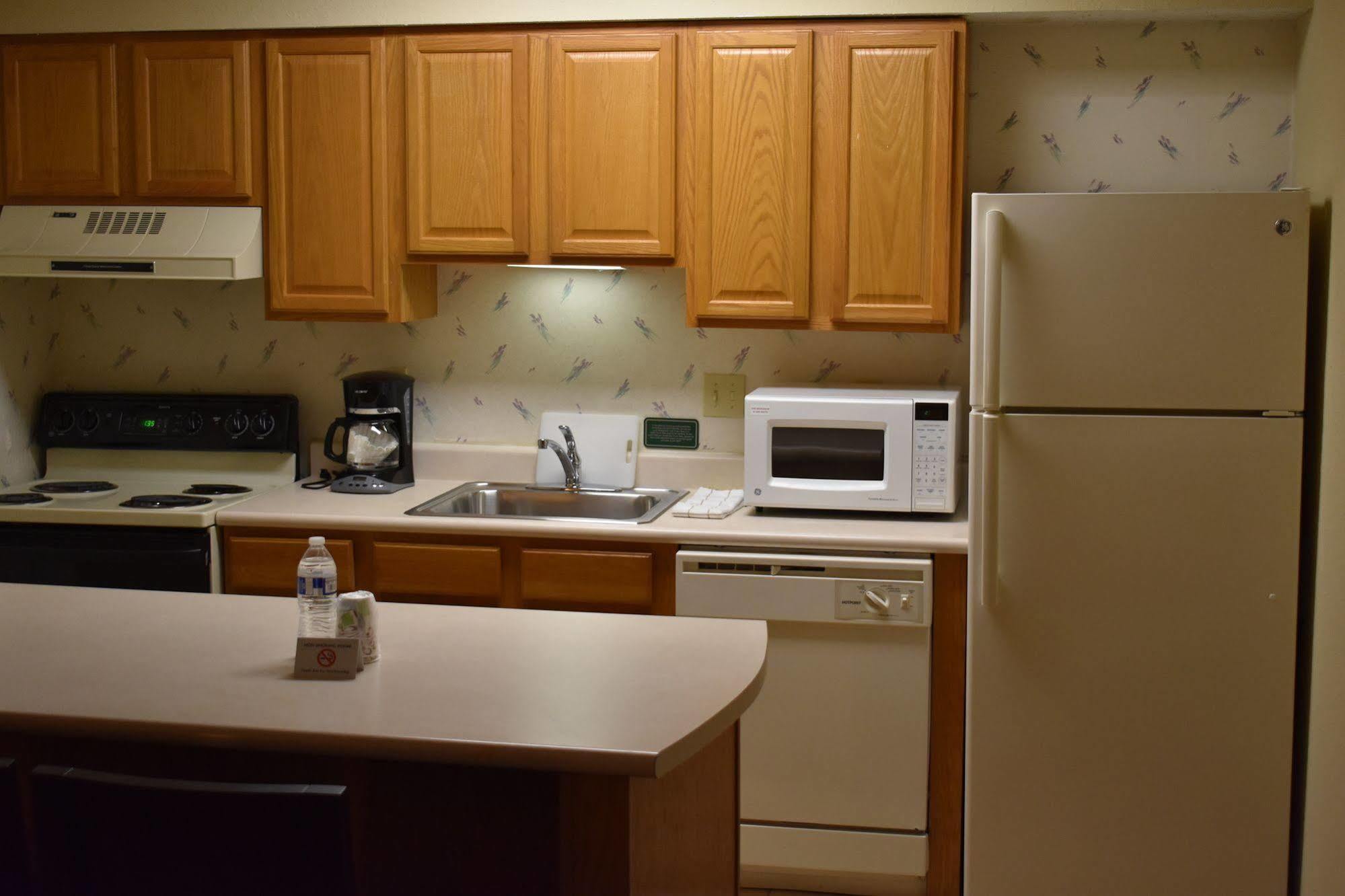 Hawthorn Extended Stay By Wyndham Wichita Luaran gambar